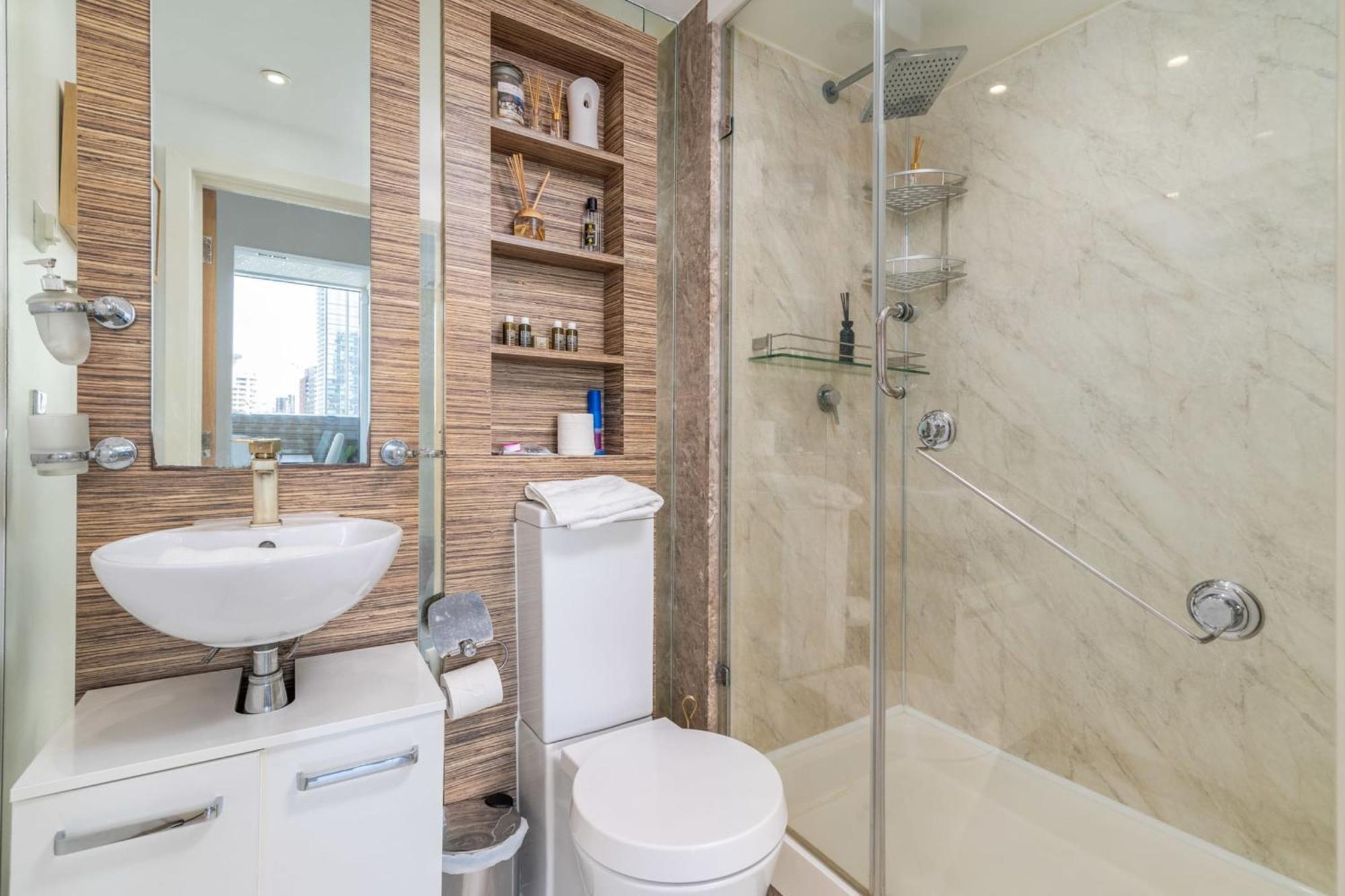Canary Wharf Retreat With Free Secure Parking London Exterior photo